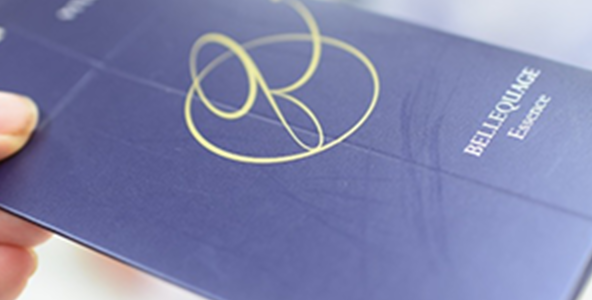 化粧箱制作における表面加工による傷対策について